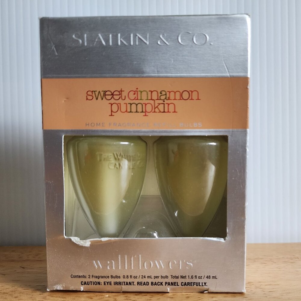 🎃 NWT Bath and Body Works, 2-pk Wallflower Refills, Sweet Cinnamon Pumpkin 🎃